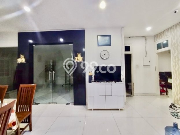 Dijual Rumah Mewah Elegan Dengan View Eksklusif di Darmo Permai, Surabaya Dijual Rumah Mewah Elegan Dengan View Eksklusif di Darmo Permai, Surabaya