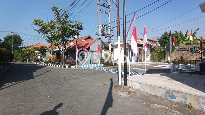 Jual Rumah Bagus Siap Huni LB 138m2 di Candi, Sidoarjo Jual Rumah Bagus Siap Huni LB 138m2 di Candi, Sidoarjo