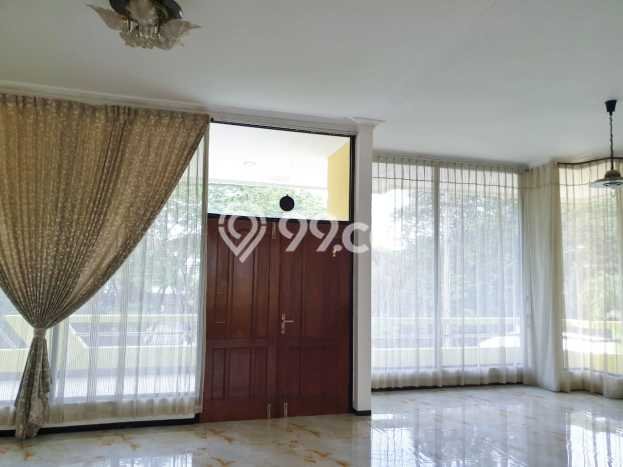 Hunian Mewah LB 600m2 Siap Huni Desain Elegan di Raya Darmo, Surabaya Hunian Mewah LB 600m2 Siap Huni Desain Elegan di Raya Darmo, Surabaya