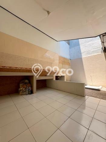 Rumah Minimalis 2 KT LT 90m2 di Waru Rumah Minimalis 2 KT LT 90m2 di Waru