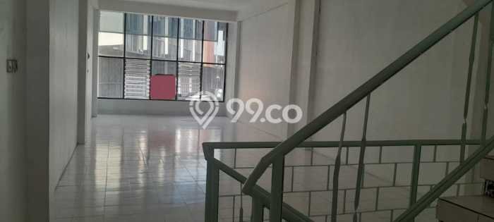 Unit Ruko Dijual di Surabaya LT 76m2 & LB 230m2 Unit Ruko Dijual di Surabaya LT 76m2 & LB 230m2