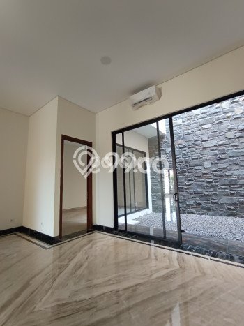 Dijual Rumah Luas Elegan Dengan View Eksklusif di Citraland, Surabaya Dijual Rumah Luas Elegan Dengan View Eksklusif di Citraland, Surabaya