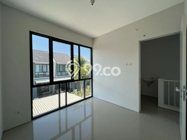 Lokasi strategis! Rumah siap pakai disewakan di Lakarsantri LB 65m2 Lokasi strategis! Rumah siap pakai disewakan di Lakarsantri LB 65m2