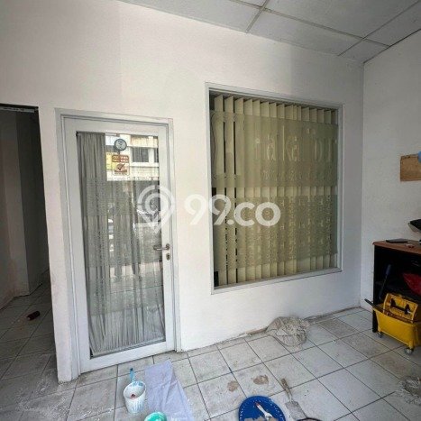 Unit Ruko Dijual di Jakarta Pusat LT 55m2 & LB 165m2 Unit Ruko Dijual di Jakarta Pusat LT 55m2 & LB 165m2