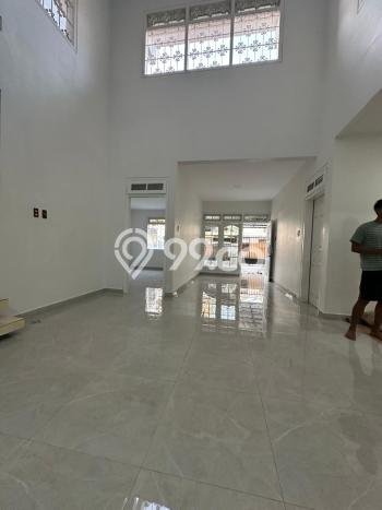Disewakan Segera Rumah Kondisi Baik di Area Kelapa Gading, Jakarta Utara Disewakan Segera Rumah Kondisi Baik di Area Kelapa Gading, Jakarta Utara