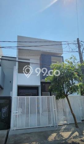Hunian Mewah Dijual LT 102m2 di Kelapa Gading, Jakarta Utara Hunian Mewah Dijual LT 102m2 di Kelapa Gading, Jakarta Utara