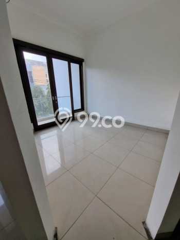 Lokasi terbaik! Rumah siap pakai disewakan di Kelapa Gading LB 102m2 Lokasi terbaik! Rumah siap pakai disewakan di Kelapa Gading LB 102m2