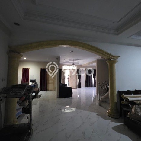 Ready to Use! Luxury House LT 180m2 Desain Elegan di Harapan Indah Ready to Use! Luxury House LT 180m2 Desain Elegan di Harapan Indah