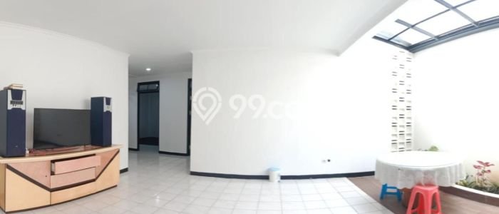 Vila di , Area 280m2m², Akses ke transportasi publik Vila di , Area 280m2m², Akses ke transportasi publik