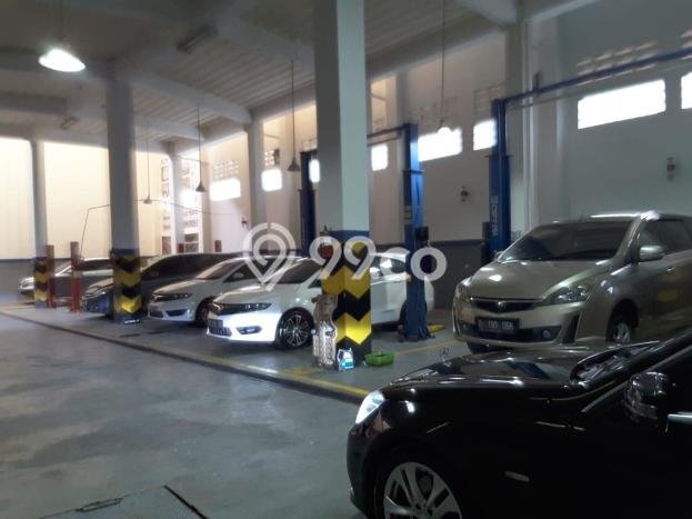 Unit Komersial Dijual di Depok LT 1354m2 & LB 3000m2 Unit Komersial Dijual di Depok LT 1354m2 & LB 3000m2