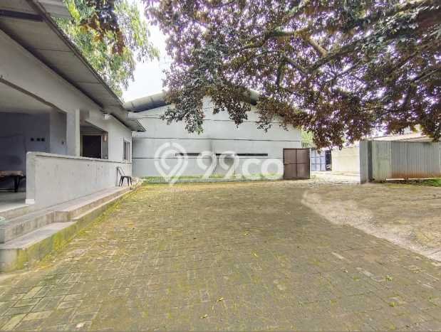 LOKASI STRATEGIS! Tanah Kawasan , Luas 3329m2m², Area Asri, Cocok untuk Hunian LOKASI STRATEGIS! Tanah Kawasan , Luas 3329m2m², Area Asri, Cocok untuk Hunian