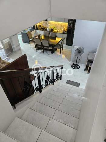 Rumah Elit Modern Tanpa Renovasi di BSD De Park Tangerang Rumah Elit Modern Tanpa Renovasi di BSD De Park Tangerang
