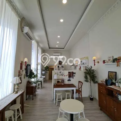 Disewakan Ruko di Kawasan Ramai Kemang Luas 250m2 Disewakan Ruko di Kawasan Ramai Kemang Luas 250m2