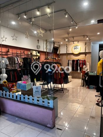 Untuk Dijual! Ruko di Singgasana Bandung LT 80m2 / LB 240m2 Kawasan Bisnis Untuk Dijual! Ruko di Singgasana Bandung LT 80m2 / LB 240m2 Kawasan Bisnis