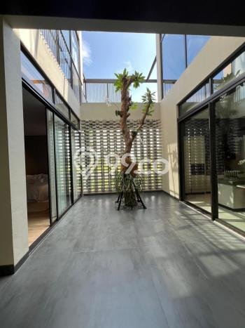 Hunian Mewah LB 430m2 Siap Pakai Desain Elegan di Summarecon Bandung, Bandung Hunian Mewah LB 430m2 Siap Pakai Desain Elegan di Summarecon Bandung, Bandung