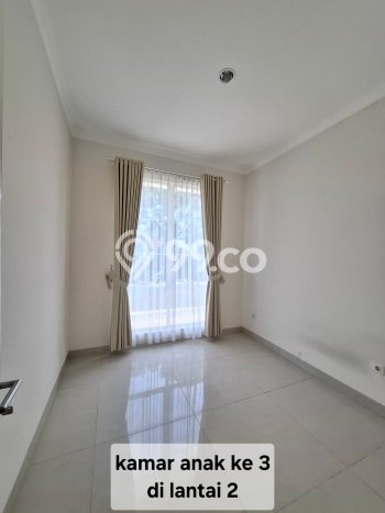Disewakan! Rumah 4 Kamar Tidur &
3 Kamar Mandi di Podomoro Park Bandung, Bandung Disewakan! Rumah 4 Kamar Tidur &
3 Kamar Mandi di Podomoro Park Bandung, Bandung