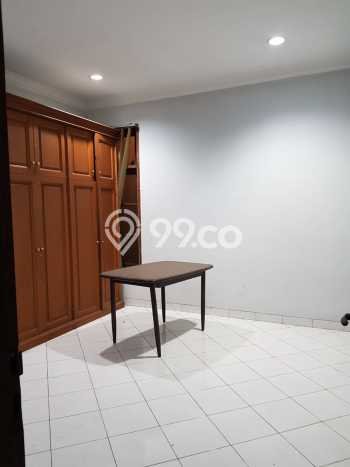 Rumah Mewah LB 251m2 Siap Huni Desain Elegan di Burangrang, Bandung Rumah Mewah LB 251m2 Siap Huni Desain Elegan di Burangrang, Bandung