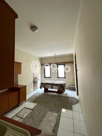 Ruko Dijual di Bandung LT 102m2 & LB 260m2 Lokasi Terbaik! Ruko Dijual di Bandung LT 102m2 & LB 260m2 Lokasi Terbaik!