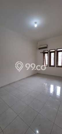 For Sale Hunian Rumah Terawat 2 KT di Taman Holis Indah, Bandung For Sale Hunian Rumah Terawat 2 KT di Taman Holis Indah, Bandung
