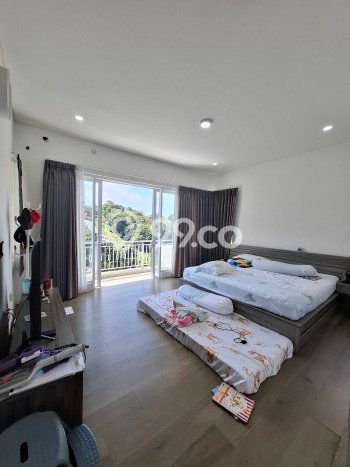 For Sale! Luxury House LT 635m2 Desain Modern di Bandung Utara For Sale! Luxury House LT 635m2 Desain Modern di Bandung Utara