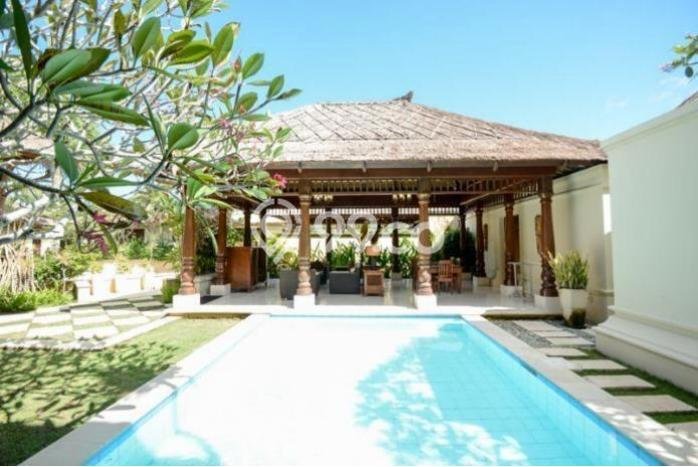 PELUANG INVESTASI! Vila di , Luas 530m2m², Potensi Menjanjikan PELUANG INVESTASI! Vila di , Luas 530m2m², Potensi Menjanjikan