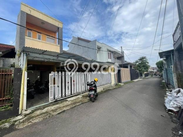 SIAP HUNI! Rumah Strategis di , LT 126m2m² Bangunan 189m2m² SIAP HUNI! Rumah Strategis di , LT 126m2m² Bangunan 189m2m²