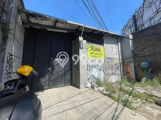 PELUANG EMAS! Komersial di , Luas 330m2m², Potensi Sewa Tinggi PELUANG EMAS! Komersial di , Luas 330m2m², Potensi Sewa Tinggi