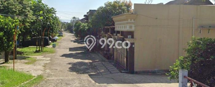 For Sale Rumah 4 Kamar Lokasi Ideal Nyaman dan Strategis di Bojongsoang For Sale Rumah 4 Kamar Lokasi Ideal Nyaman dan Strategis di Bojongsoang