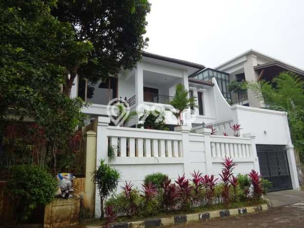 Ready to Use! Premium House LT 628m2 Desain Elegan di Lebak Bulus Ready to Use! Premium House LT 628m2 Desain Elegan di Lebak Bulus