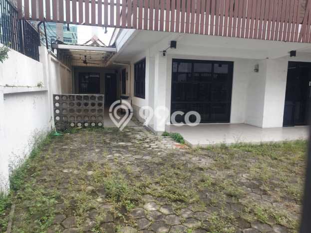 Komersial Dijual di Senen LT 397m2, LB 175m2 Solusi Investasi Cerdas Komersial Dijual di Senen LT 397m2, LB 175m2 Solusi Investasi Cerdas