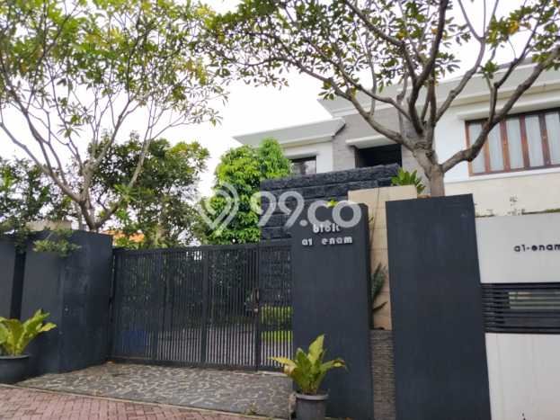 Hunian Eksklusif Dijual LT 1211m2 di Cipondoh, Tangerang Hunian Eksklusif Dijual LT 1211m2 di Cipondoh, Tangerang