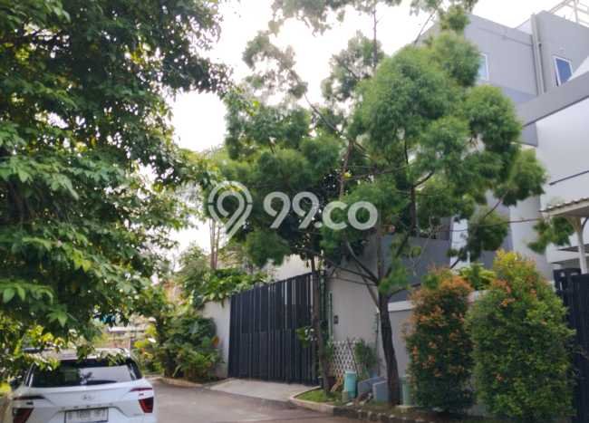 Ready to Use! Premium House LT 400m2 Desain Elegan di Permata Buana Ready to Use! Premium House LT 400m2 Desain Elegan di Permata Buana