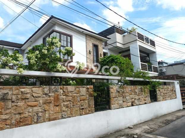 Ready to Use! Premium House LT 482m2 Desain Modern di Cipulir Ready to Use! Premium House LT 482m2 Desain Modern di Cipulir