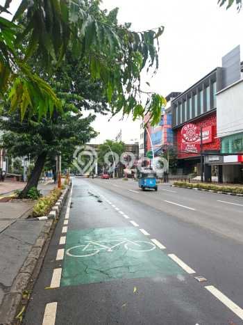 Dijual Komersial di Kebayoran Baru Jakarta Selatan LT 1068m2 / LB 900m2 Dijual Komersial di Kebayoran Baru Jakarta Selatan LT 1068m2 / LB 900m2