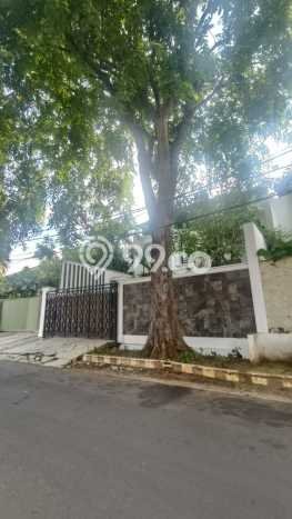 Jual Rumah Luas Elegan Dengan View Eksklusif di Pejaten, Jakarta Selatan Jual Rumah Luas Elegan Dengan View Eksklusif di Pejaten, Jakarta Selatan