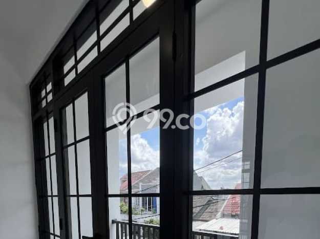Rumah Luas Asri 3 KT Siap Pakai di BSD Kencana Loka Tangerang Rumah Luas Asri 3 KT Siap Pakai di BSD Kencana Loka Tangerang