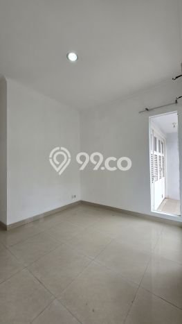 Rumah sewa siap pakai 4 Kamar Tidur di BSD Puspita Loka, Tangerang Rumah sewa siap pakai 4 Kamar Tidur di BSD Puspita Loka, Tangerang