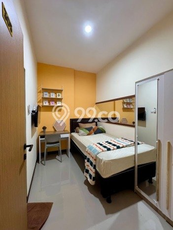 Rumah Kost Dijual di Tambora, Jakarta Barat, Spesifikasi 20 KT, 20 KM, 310m2 Rumah Kost Dijual di Tambora, Jakarta Barat, Spesifikasi 20 KT, 20 KM, 310m2