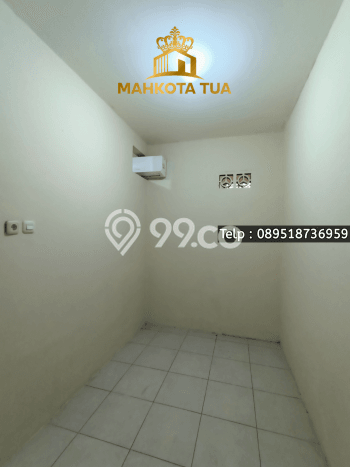 Kost Dijual di Tanah Kusir dengan 10 KT dan Luas 300m2 Kost Dijual di Tanah Kusir dengan 10 KT dan Luas 300m2