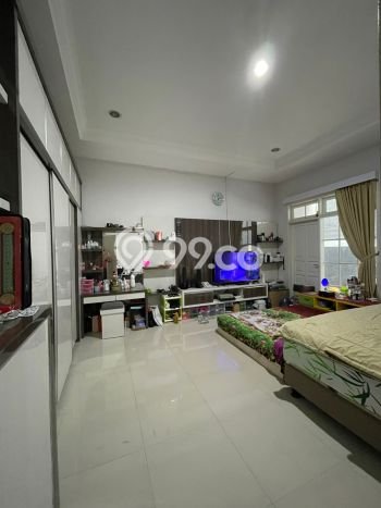Jual Rumah Luas Elegan Dengan View Eksklusif di Kemang, Jakarta Selatan Jual Rumah Luas Elegan Dengan View Eksklusif di Kemang, Jakarta Selatan