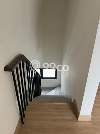 Disewakan! Rumah 3 Kamar Tidur &
3 Kamar Mandi di Bintaro, Tangerang Selatan Disewakan! Rumah 3 Kamar Tidur &
3 Kamar Mandi di Bintaro, Tangerang Selatan