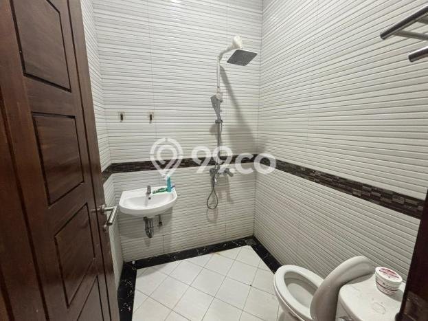 Jual Rumah Strategis Bagus Punya 3 KT di Karawaci Tangerang - Jual Rumah Strategis Bagus Punya 3 KT di Karawaci Tangerang -