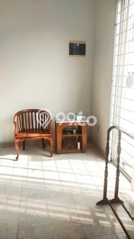 Ready to Use! Premium House LT 180m2 Desain Modern di BSD Ready to Use! Premium House LT 180m2 Desain Modern di BSD