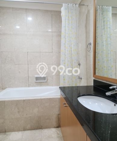 Apartemen Sewa 3 Kamar Hemat Siap Huni di Jakarta Selatan, Luas 145m2 Apartemen Sewa 3 Kamar Hemat Siap Huni di Jakarta Selatan, Luas 145m2