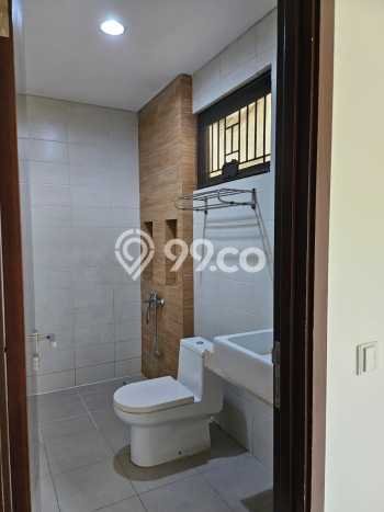 Disewakan! Rumah 3 Kamar Tidur &
3 Kamar Mandi di BSD Eminent, Tangerang Disewakan! Rumah 3 Kamar Tidur &
3 Kamar Mandi di BSD Eminent, Tangerang