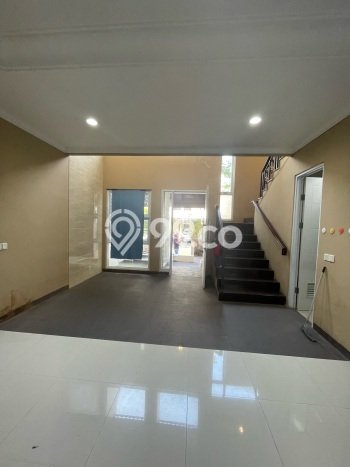 Disewakan! Rumah 3 Kamar Tidur &
3 Kamar Mandi di BSD Green Wich, Tangerang Disewakan! Rumah 3 Kamar Tidur &
3 Kamar Mandi di BSD Green Wich, Tangerang