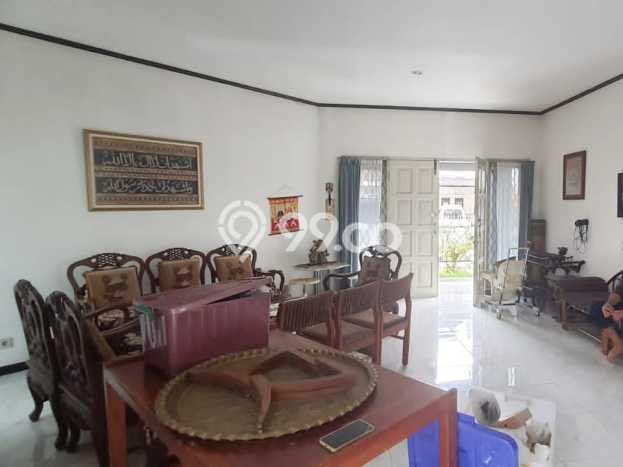 Rumah Luxury Modern Siap Huni di Cikutra Bandung Rumah Luxury Modern Siap Huni di Cikutra Bandung