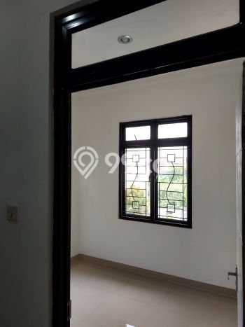Jual Rumah Strategis Bagus Punya 3 KT di Cibinong Bogor SHM Jual Rumah Strategis Bagus Punya 3 KT di Cibinong Bogor SHM