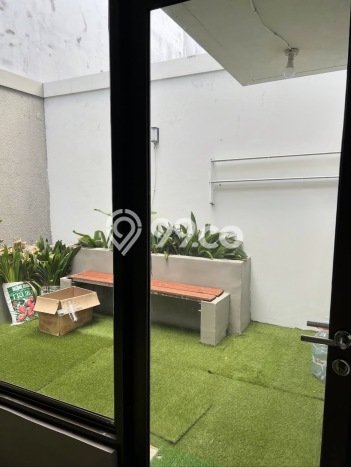 Rumah Elit LB 145m2 Siap Pakai Desain Elegan di Gading Serpong, Tangerang Rumah Elit LB 145m2 Siap Pakai Desain Elegan di Gading Serpong, Tangerang