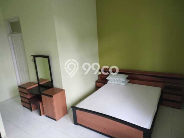 Vila Terawat Kawasan Pamijahan, Dimensi 9498m2m², Lokasi Premium dengan jalan bagus Vila Terawat Kawasan Pamijahan, Dimensi 9498m2m², Lokasi Premium dengan jalan bagus